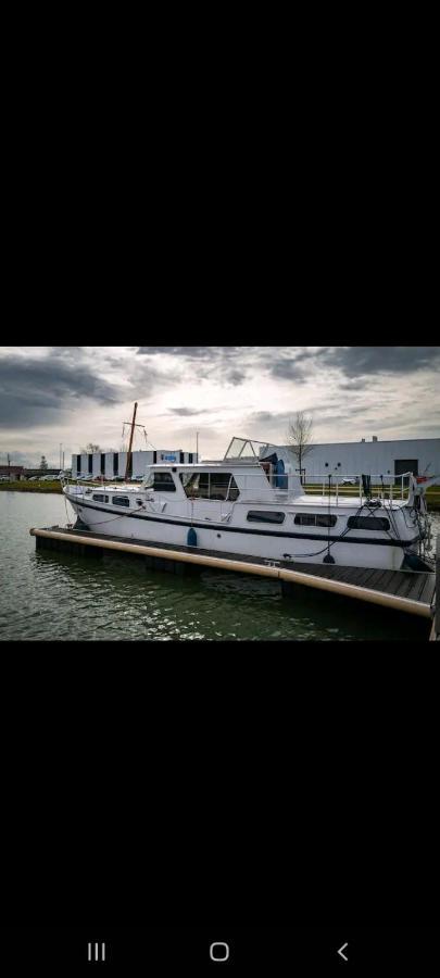 Une Nuit Sur L'Eau A Bord De L'Ideaal Nevers Exterior photo